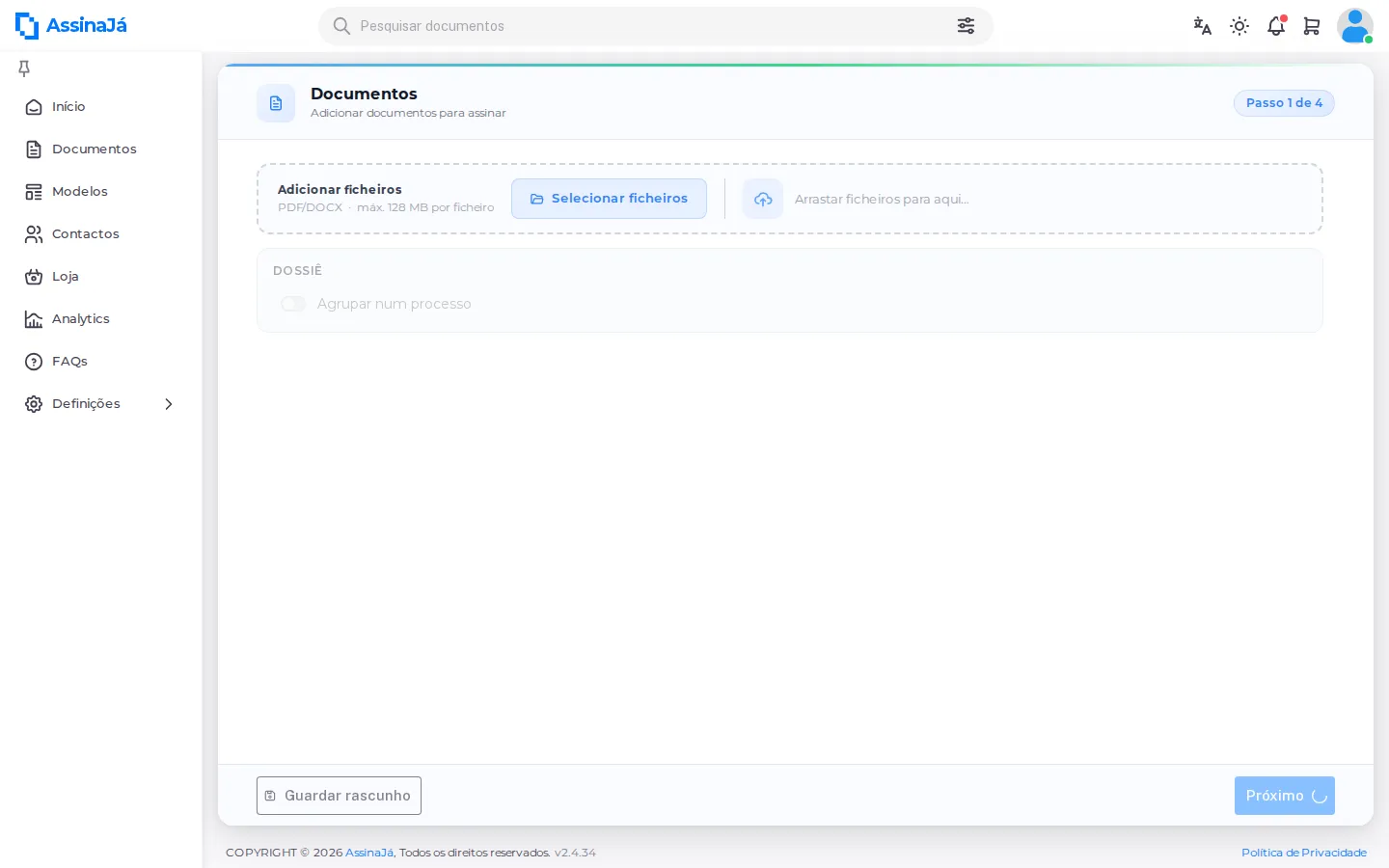 O passo dos destinatários, com uma linha por pessoa: nome, email, telefone,
actividade e o botão de
personalizar.