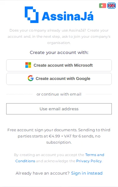 La schermata di creazione dell’account, con Registrati con Microsoft e Registrati con Google prima del separatore oppure continua con l’email.
