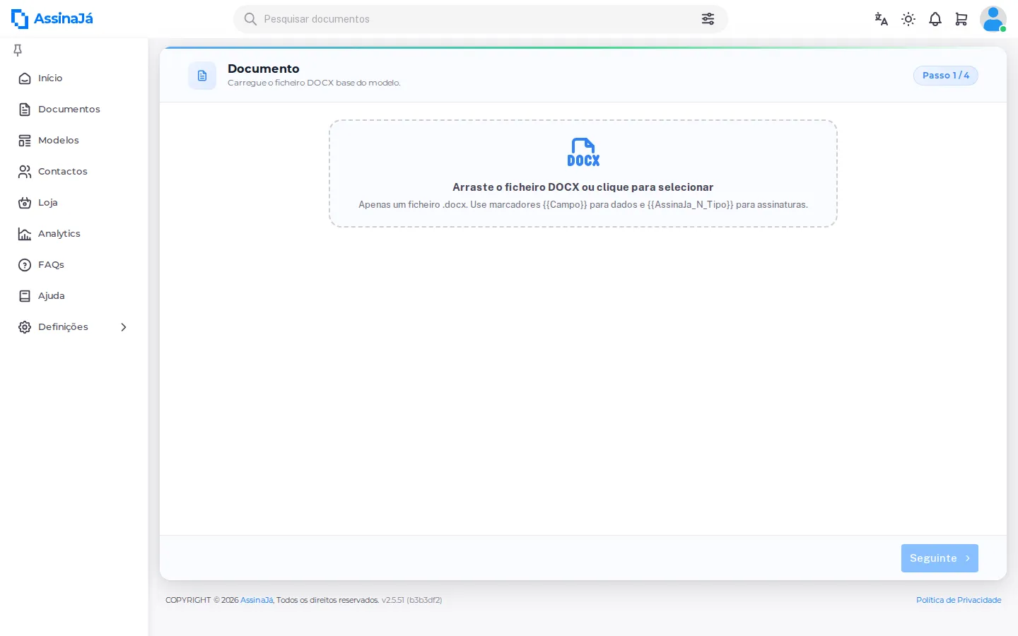 O passo 1 do assistente de modelos, à espera do ficheiro DOCX.